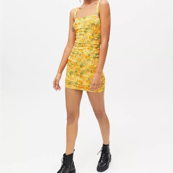 Urban Outfitters UO Yellow and Green Floral Mini Halter Dress Nwot Size Small S - Picture 9 of 16